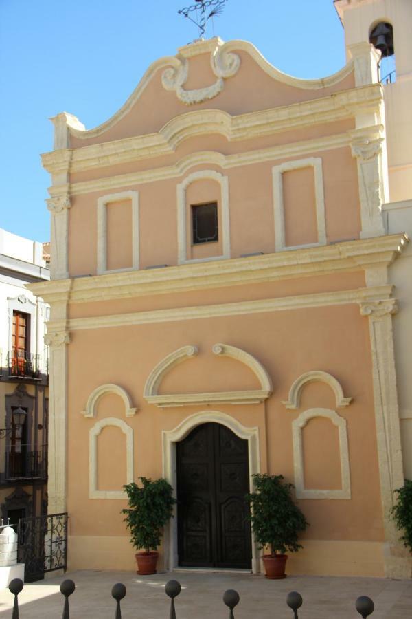 Sant Efisio Host Hotell Cagliari Exteriör bild