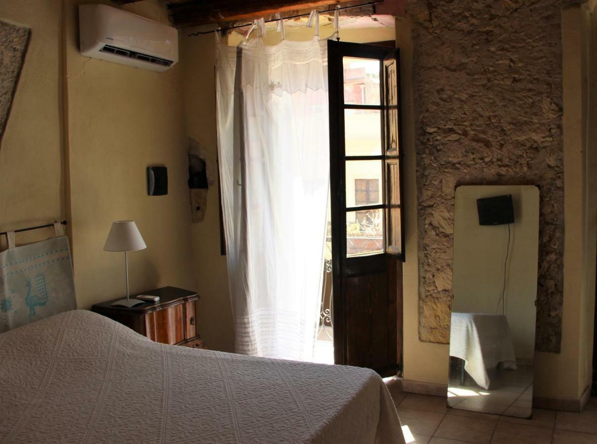 Sant Efisio Host Hotell Cagliari Exteriör bild
