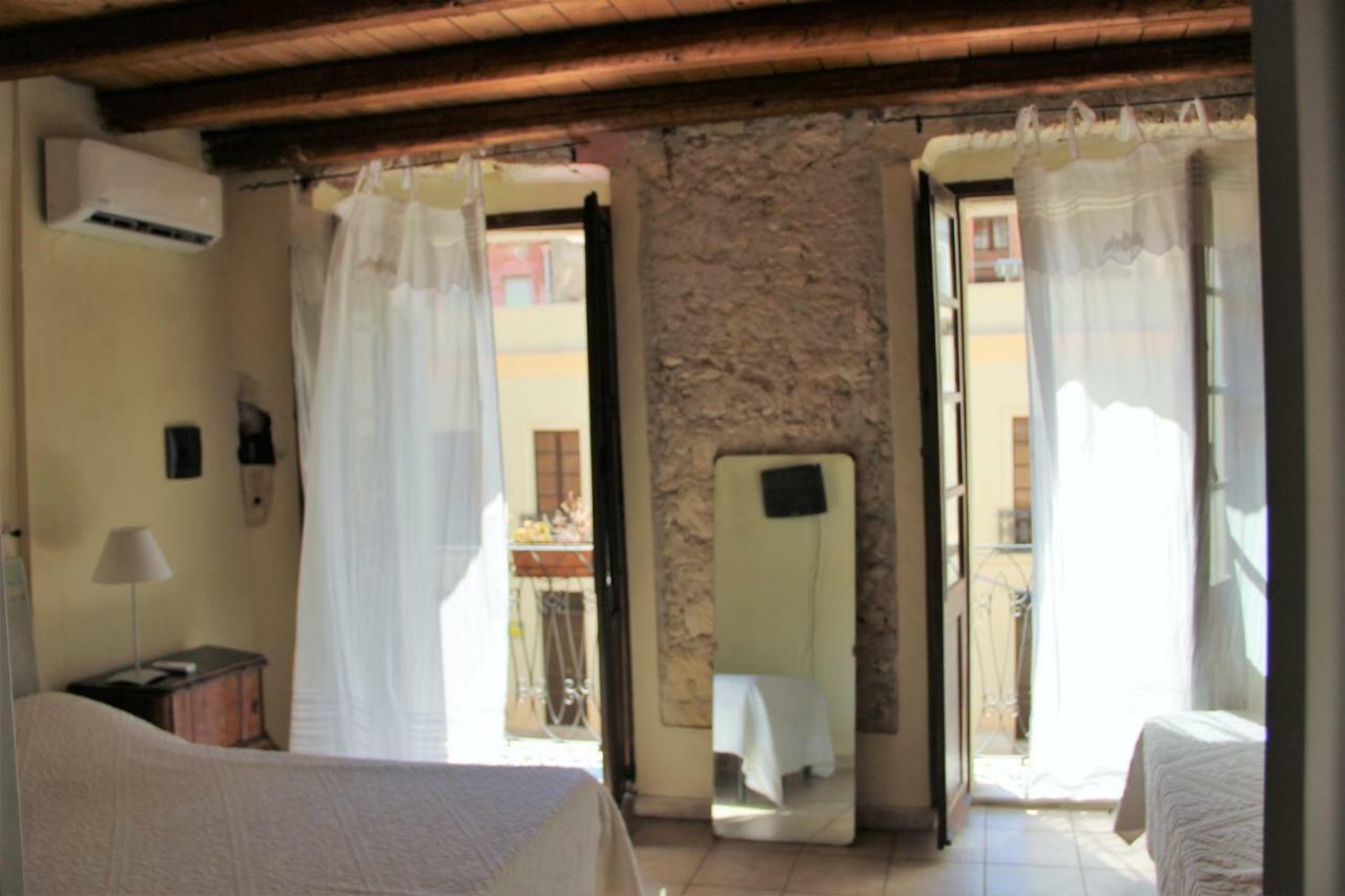 Sant Efisio Host Hotell Cagliari Exteriör bild